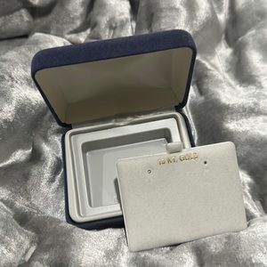 Blue velvet 10k earring box with earring pad